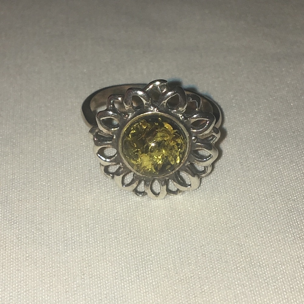 Sterling silver green amber ring